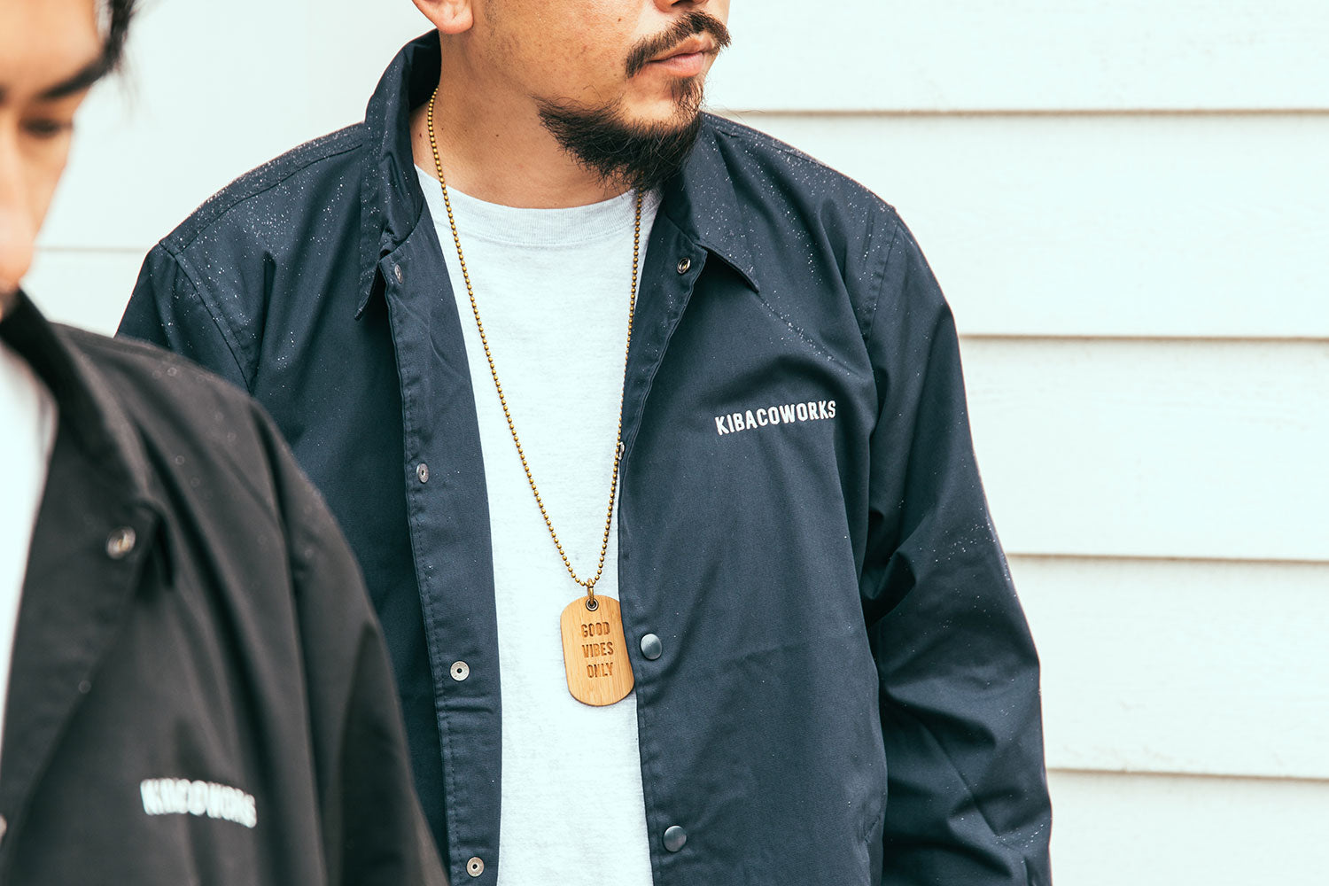 KIBACOWORKS LOGO T/C コーチジャケットにネイビーが追加 – SWOON
