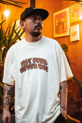 ”HOT SUND NEVER DIE” TEE