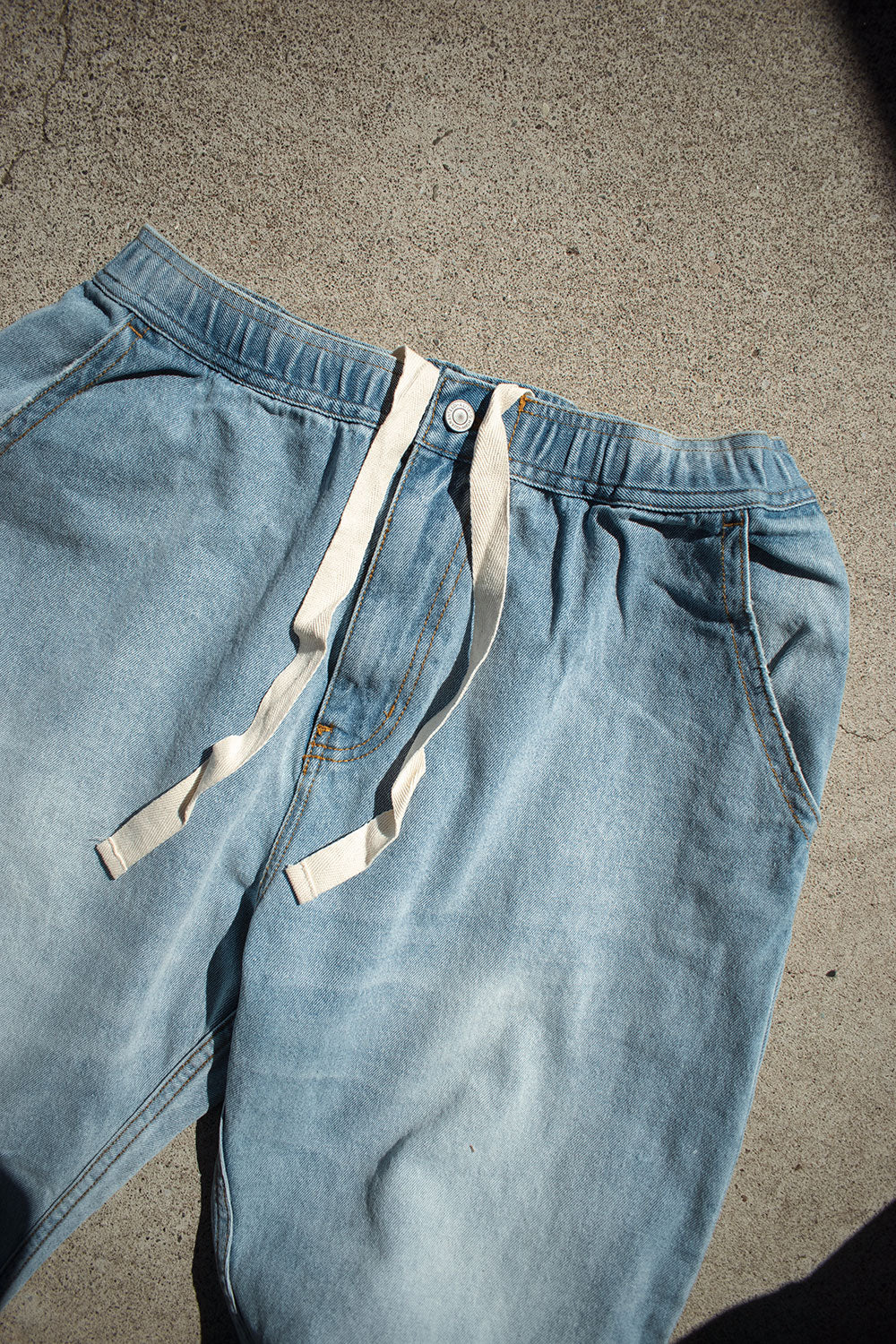 LAYBACK PANTS
