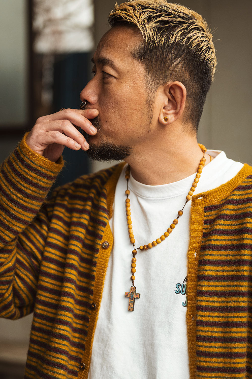 ”聖なる木”パロサント　ネックレス　＊＊　ラリマー・ワイルーロの実　５０４ PALO SANTO WOOD ROSARY