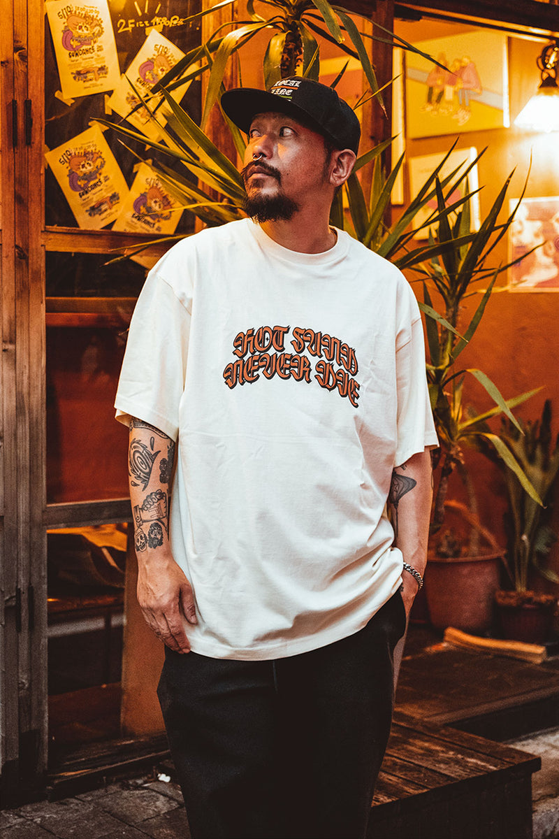 HOT SUND NEVER DIE” TEE – SWOON SUPPLY CO.