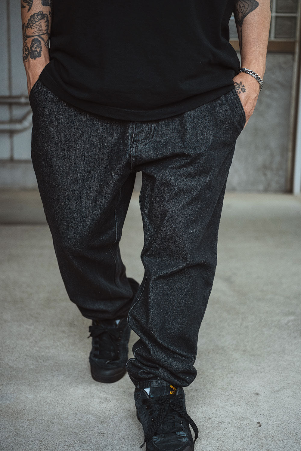 LAYBACK PANTS