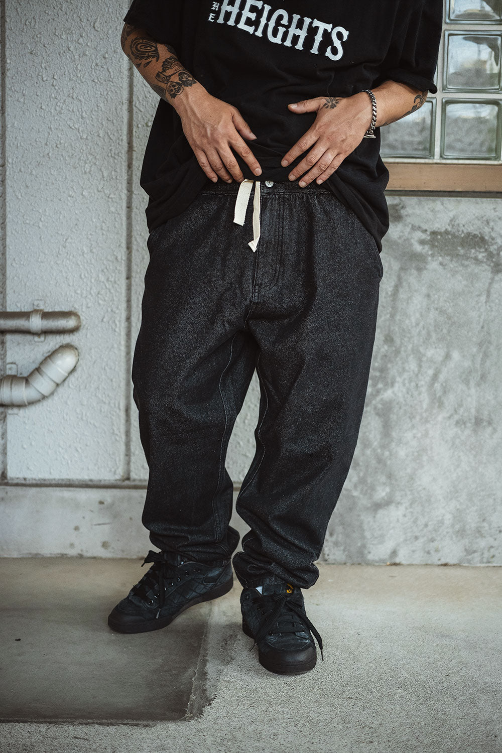 LAYBACK PANTS